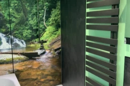 Wasserdichte Wandpaneele und Wandplatten lassen sich schnell anbringen – für ein modernes, sauberes Badezimmer im Raum Dortmund